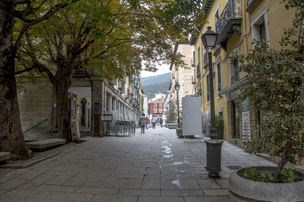 Calle de San Lorenzo de El Escorial.