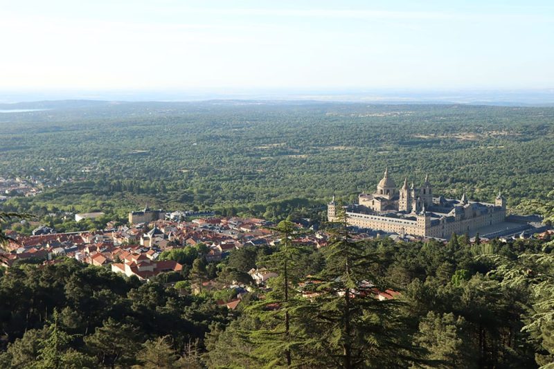San-Lorenzo-de-El-Escorial-desde-el-Mirador-web